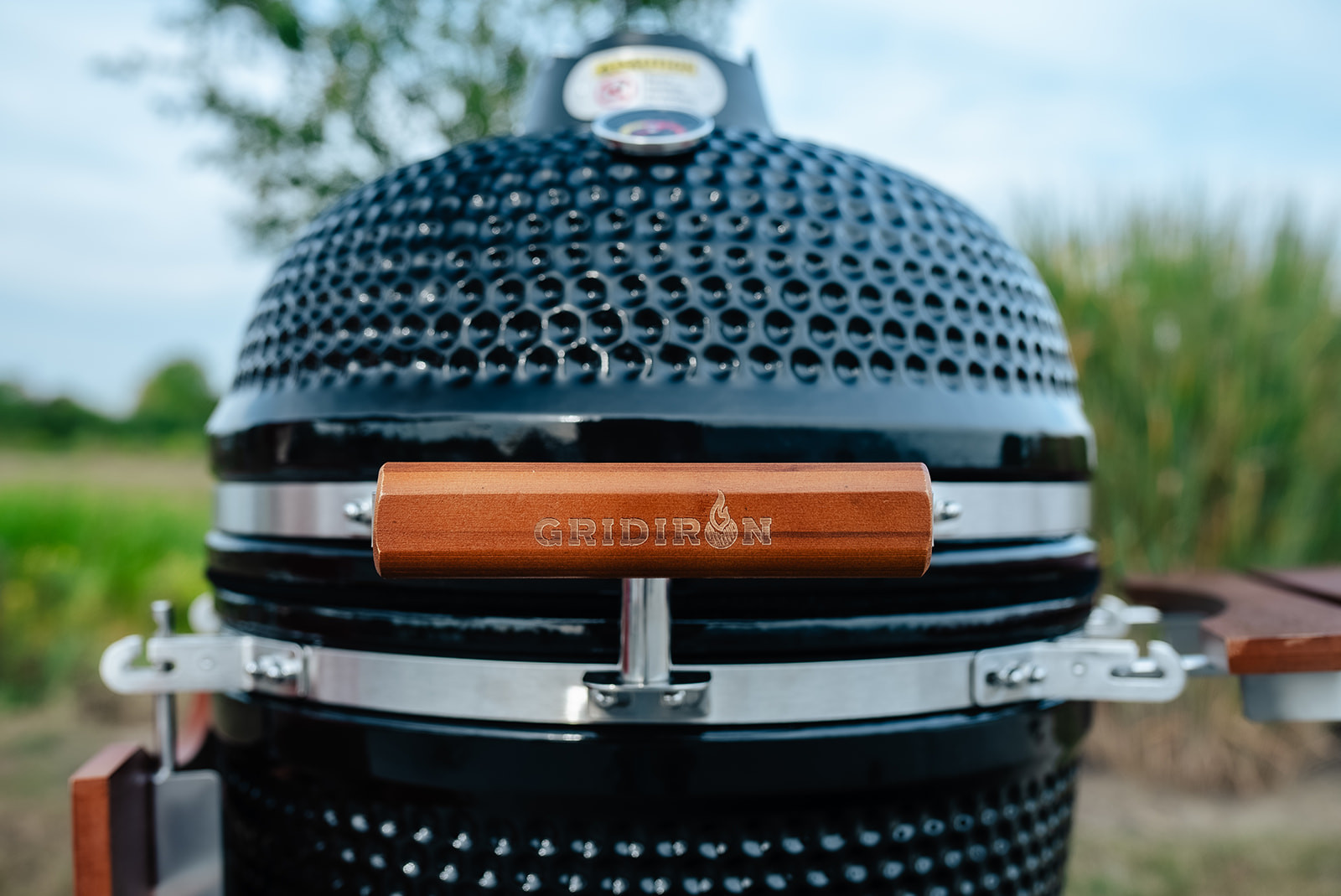 Green Gridiron Ceramic Charcoal Grill