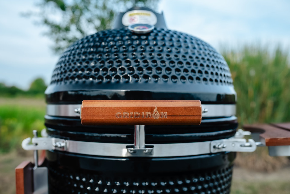 21" Ceramic Charcoal Grill