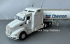 HO 1:87 TNS # 120 Kenworth T-660 Sleeper Cab w/Gasoline Tanker - Chevron Livery