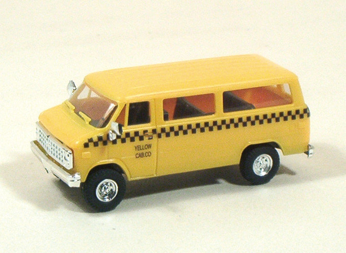 HO 1:87 Trident # 90146 Chevy Passenger Van - Yellow Cab - Truck