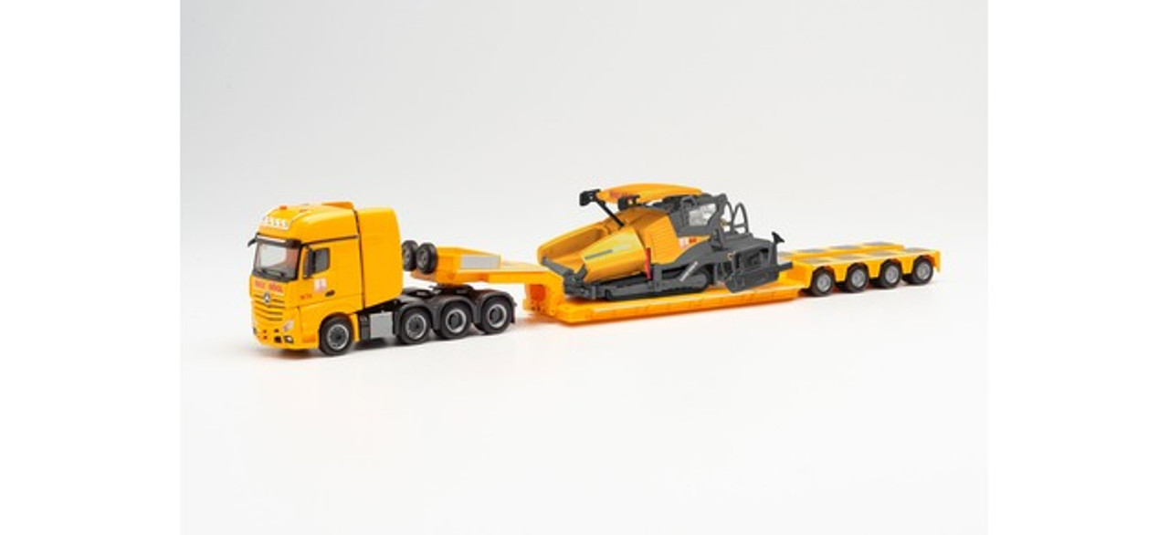 HO 1:87 Herpa # 313421 Mercedes Actros Heavy Haul Lowboy w/Road Paver Load  - Volgele