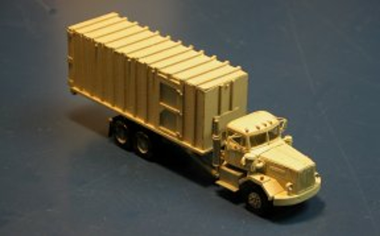 HO 1:87 Alloy Forms # 7053 - Autocar Constructor w/Roll-Off