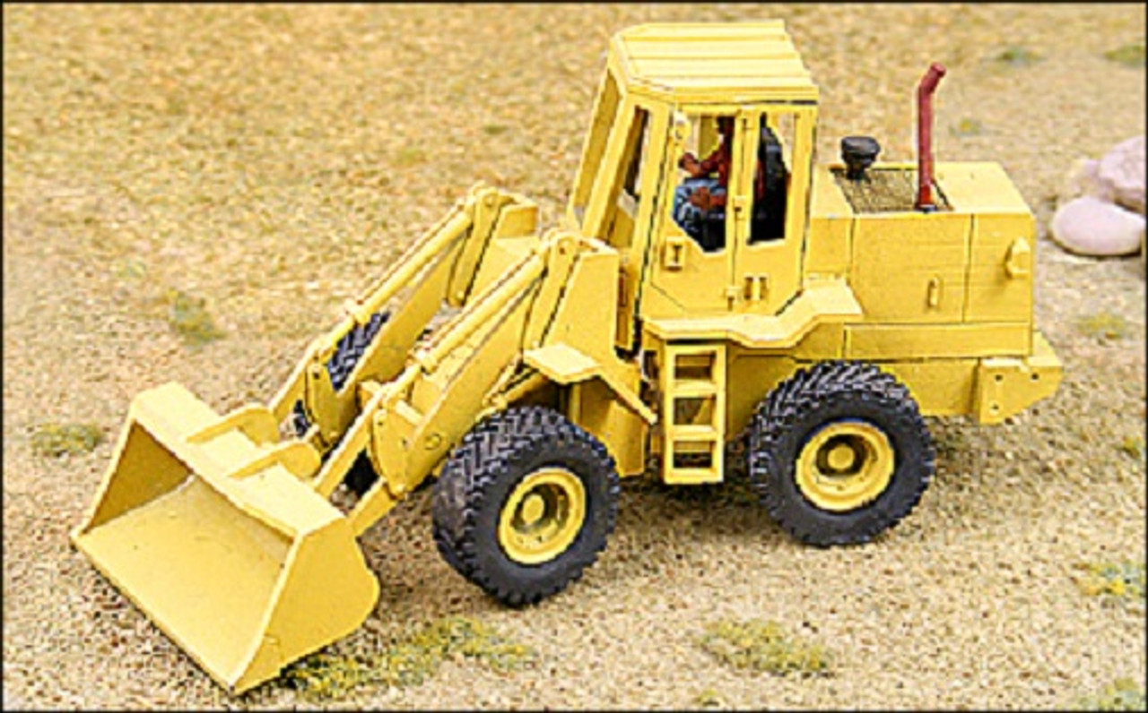 HO GHQ Road Master series Front End Loader