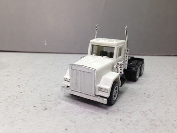 HO 1:87 Promotex # 15252 Pacific Short Day Cab Tandem Axle Tractor - White