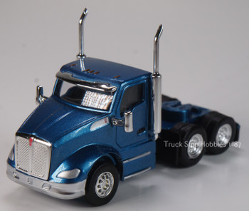 HO 1:87 TSH # 682 Kenworth T-680 Day Cab Tandem Axle Tractor - Metallic Blue