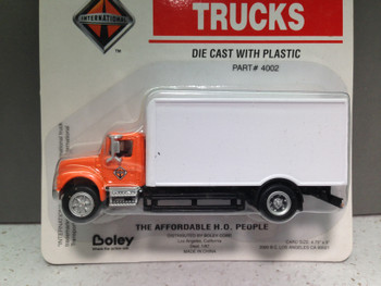HO 1:87 Boley 4002 International Box Van Truck  - ORANGE/WHITE