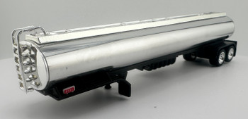 HO 1:87  HL-317 -  Heil Gasoline Tanker - CHROME TANK W/BLACK FRAME