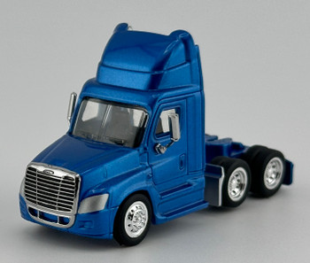 HO 1:87 Tonkin 126061 Freightliner Tandem Axle Tractor - METALLIC BLUE