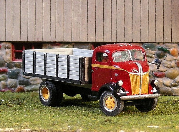 HO 1:87 Sylvan Scale Models # V-148 1941-47 Ford COE w/Grain Box KIT
