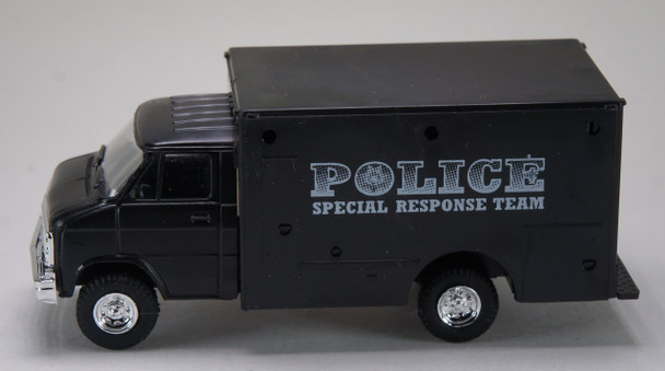 HO 1:87 Trident # 90300 Chevrolet w/1-Ton Box Van - Police Special Response Team