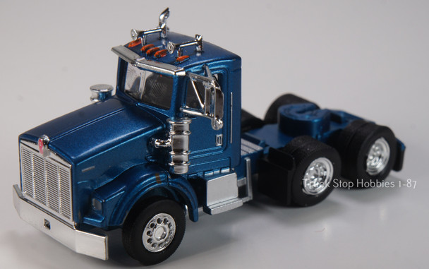 HO 1:87 TSH # 662 Kenworth T800 Tandem Axle Tractor - Heavy Haul - Metallic Blue