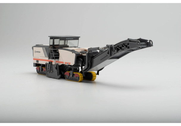 HO 1:87 Herpa # 312561 Wirtgen Asphalt Milling Machine - Wirtgren Logo