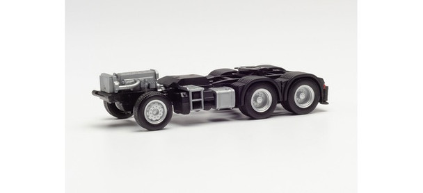 HO 1:87 Herpa # 85335 Mercedes 3-Axle Truck Chassis w/Crane Support Frame (2 pcs.) KIT