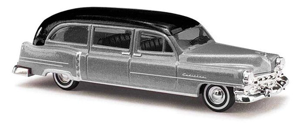 HO 1:87 Busch # 43480 - 1952 Cadillac Station Wagon - Silver, Black