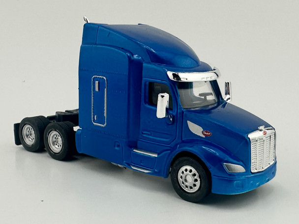 HO 1:87 HL-57906 Peterbilt 579 Sleeper Cab Tandem Axle Tractor - Metallic Blue