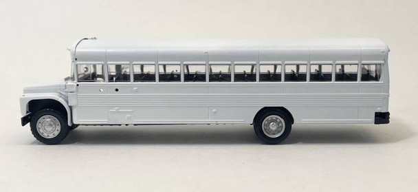 HO 1:87 Promotex 6618  International Harvester Transport Bus - WHITE