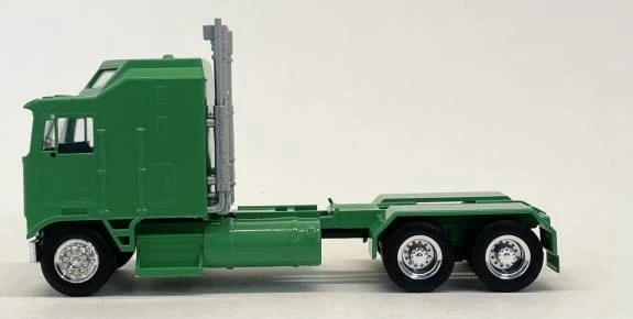 HO 1:87 Promotex # 35260 Kenworth K-100 1 Bar Grill X-Long Chassis GREEN