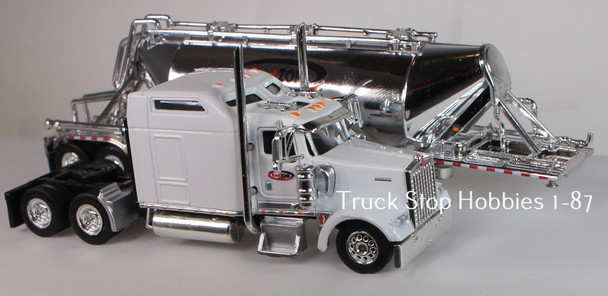 HO 1:87 TNS # 032S - Kenworth 900 - White w/Chrome Pneumatic Trailer - RED ZONE