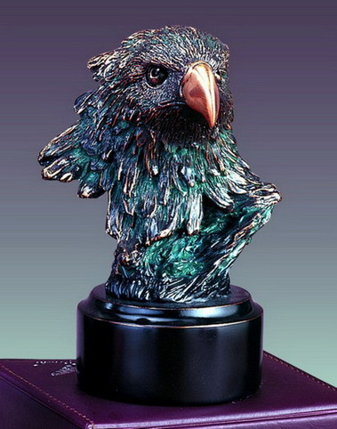 Small Eagle Head on Black Round Base