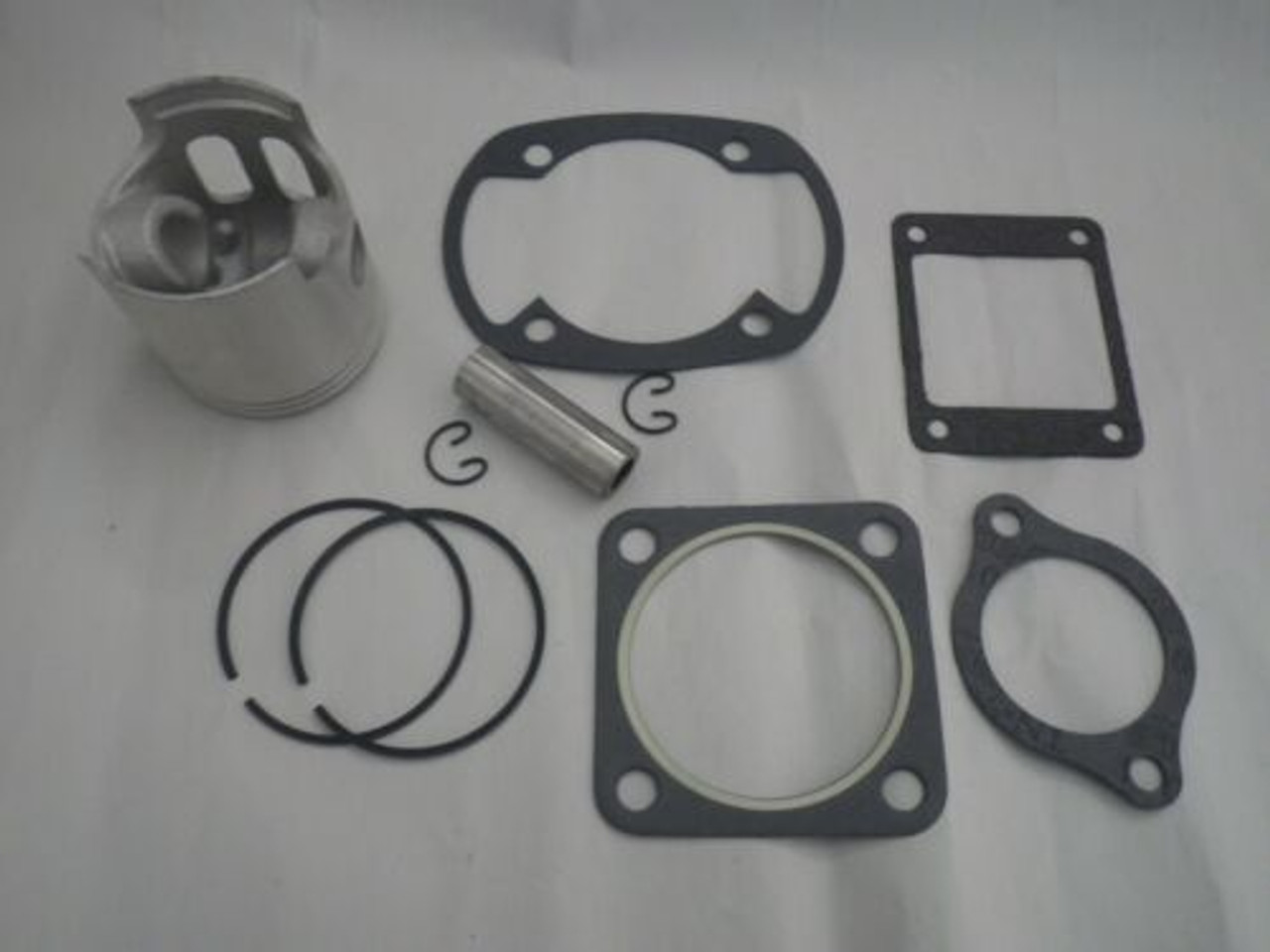 Yamaha G1 2-Cycle Gas Golf Cart Top End Piston Kit w/ Gaskets .25mm  Oversize