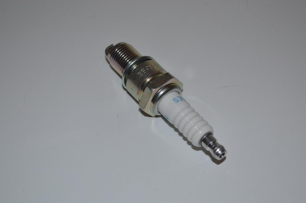 バギーワギー Kawasaki 21.0/FH641V NGK Spark Plug | BPR5ES