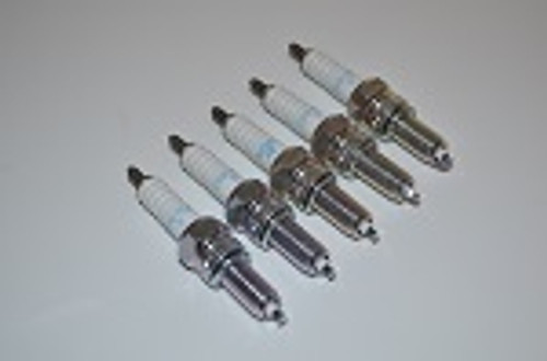 Honda PCX125 / PCX150 | NGK Standard Spark Plug | CPR7EA-9 | 3901 | 5 Set
