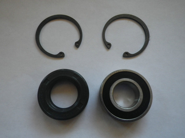 EZGO Gas 2 Cycle Golf Cart 1978-93 Rear Axle Bearing, Oil Seal & Snap Ring Clips