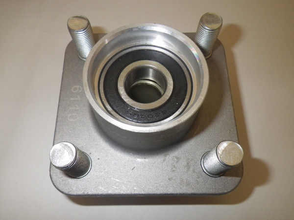 Club Car DS Precedent Golf Cart 2003-up Front Wheel Hub w/ Bearings | 1023577-01