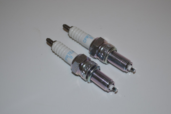 Yamaha SCR950 | NGK Standard Spark Plug | CPR7EA-9 | 3901 | 2 Set