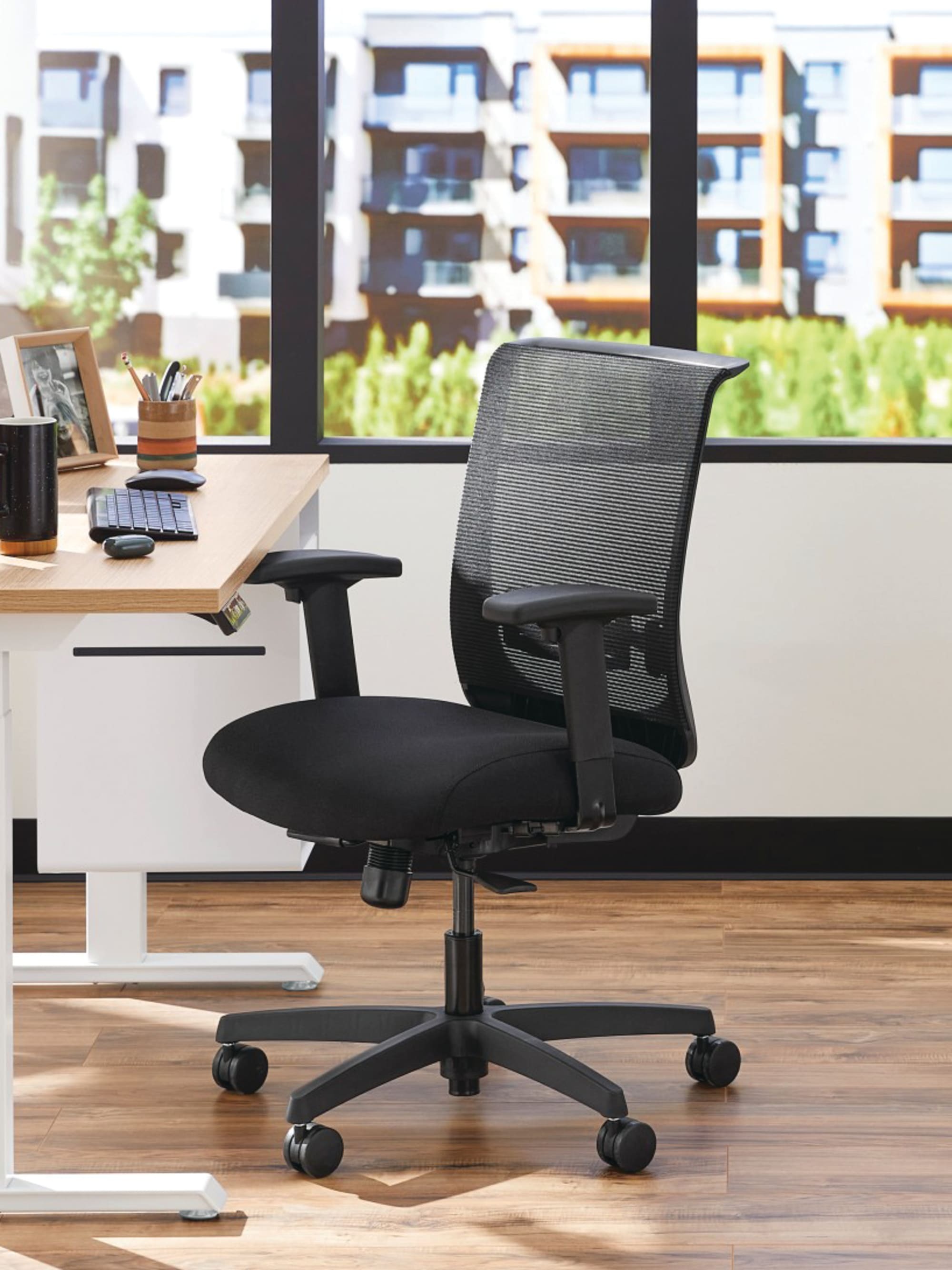 hon-convergence-chair-adjustable-table-desk