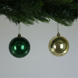 Pearlised Green / Gold Baubles (8cm) (6 Pieces) Pearlised Green / Gold Baubles (8cm) (6 Pieces)