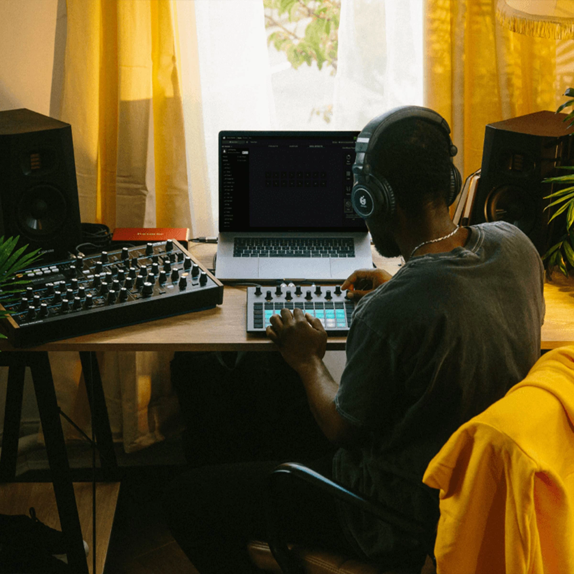 Circuit Rhythm | Novation