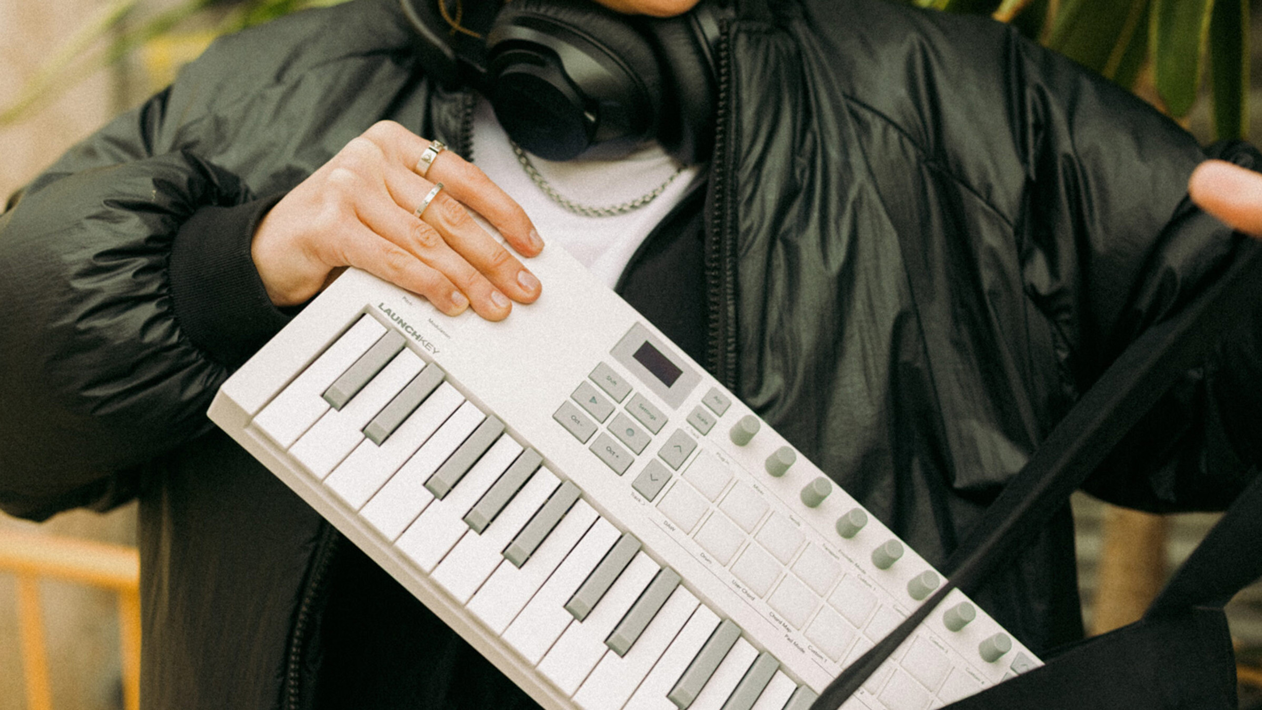 DTM・DAW Novation Launchkey Mini 37 White [MK4] 315eiLQCxWL.jpg_BO30,255,255,