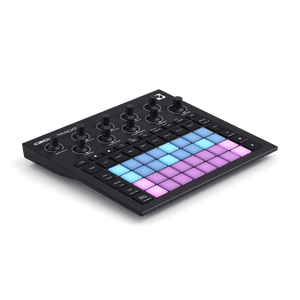 Novation Circuit Tracks 送料無料 Novation Circuit Tracks Groovebox w/ Power Adapter & USB