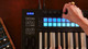 Se reproduce Launchkey 25
