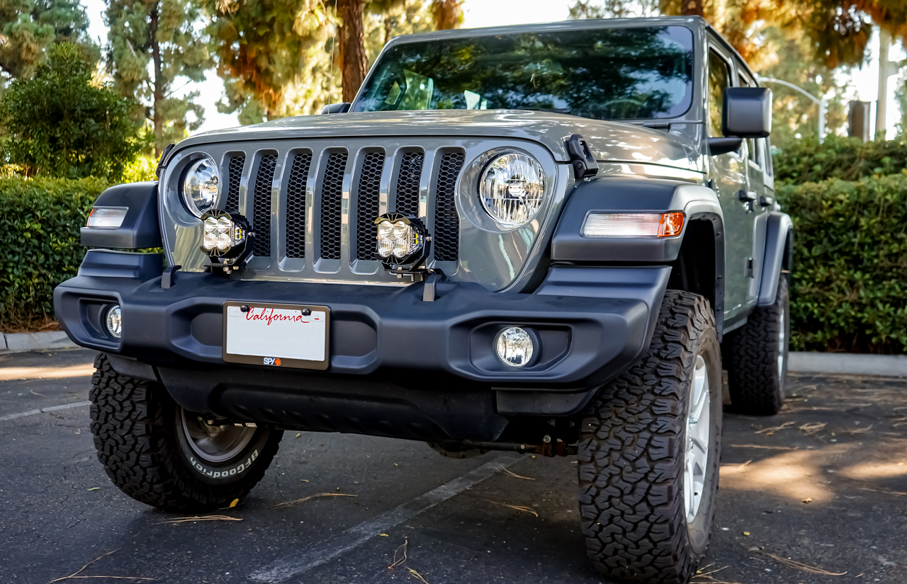 Jeep JL/JT 30 Inch OnX6+ Light Bar Kit w/Upfitter Baja Designs