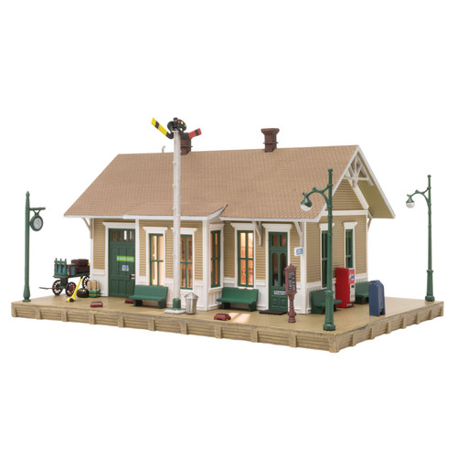 N Dansbury Depot Built-&-Ready Structure