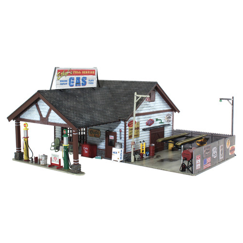 HO Ethyl'S Gas & Service Built-&-Ready Structure