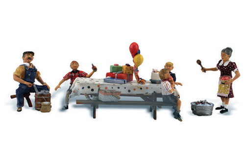 HO Backyard Birthday Scenic Accents