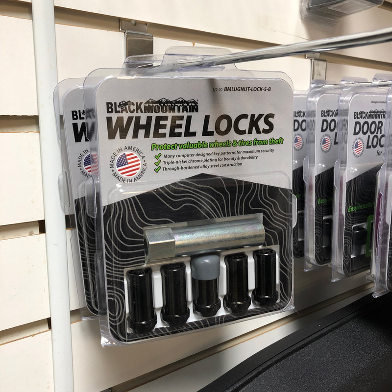 Jeep Wrangler Locking Lug Nuts – BLKMTN