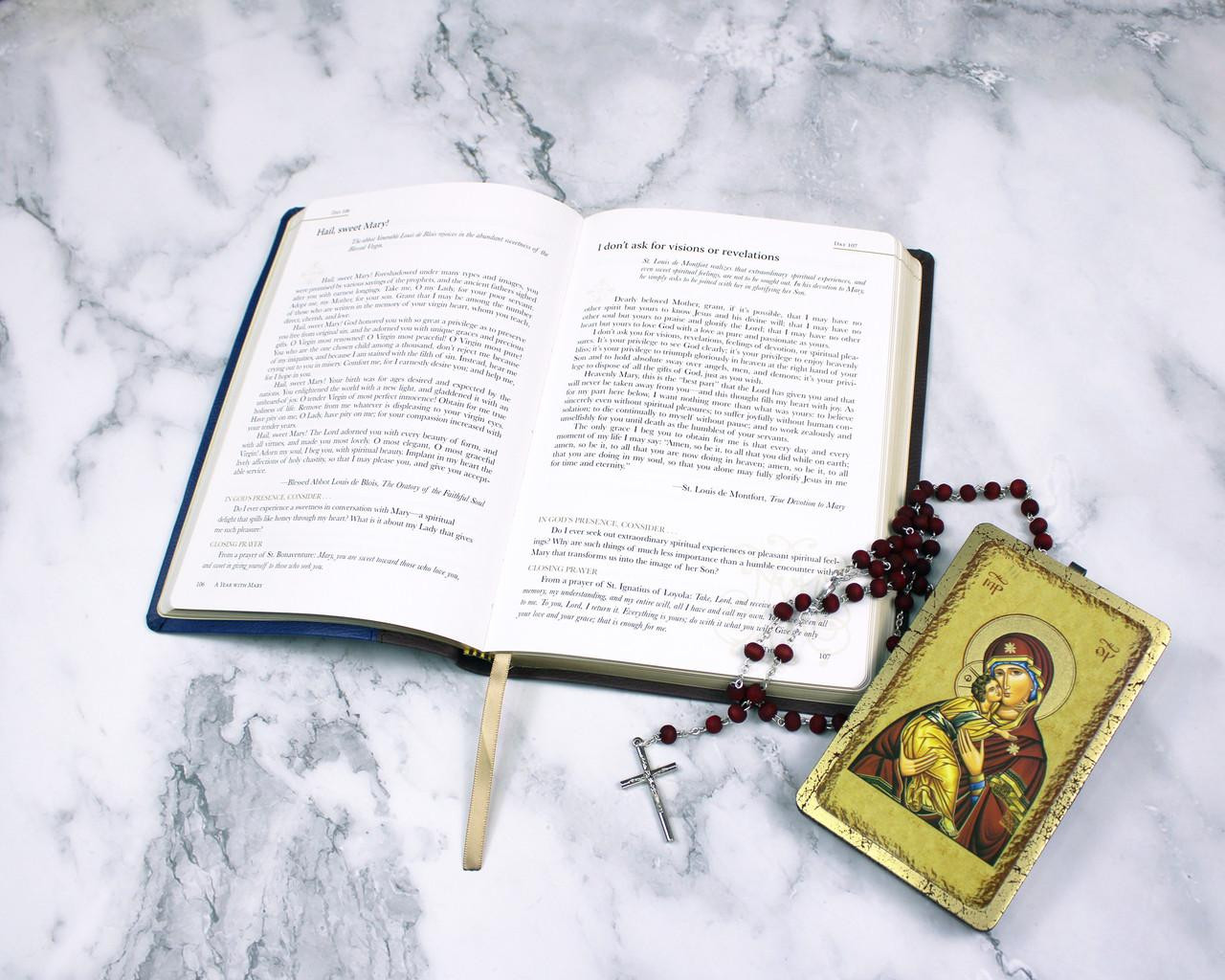 A Year with Mary: Daily Meditations on the Mother of God