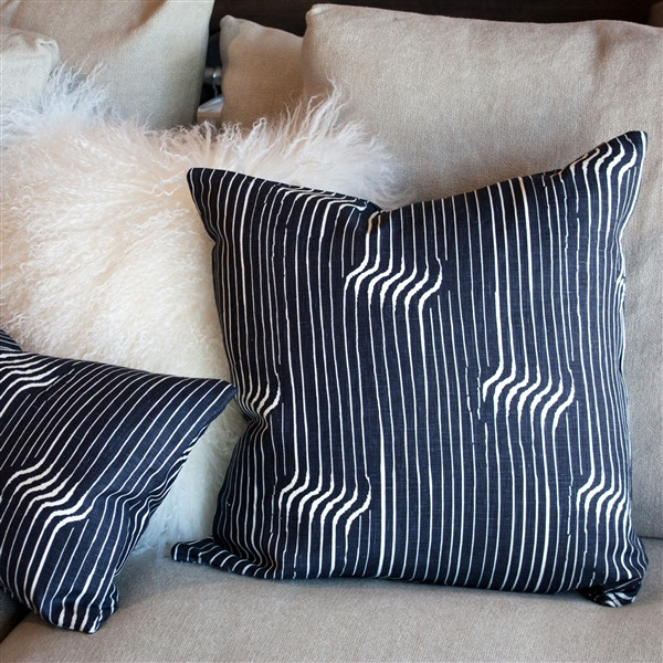 Tuscany Linen Shockwave Blue Throw Pillow 20x20