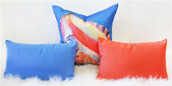 Captiva Queen Conch Throw Pillow 20x20