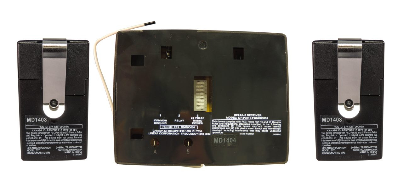 サイン入り DELI Delta Express 2LP Linear DNP00006 Delta-3 Receiver Set w/ 2 Remotes