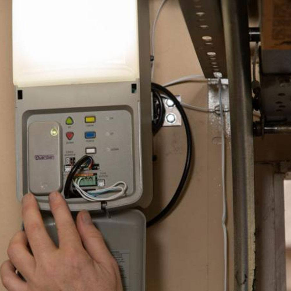 Guardian 928V Residential Garage Door Operator