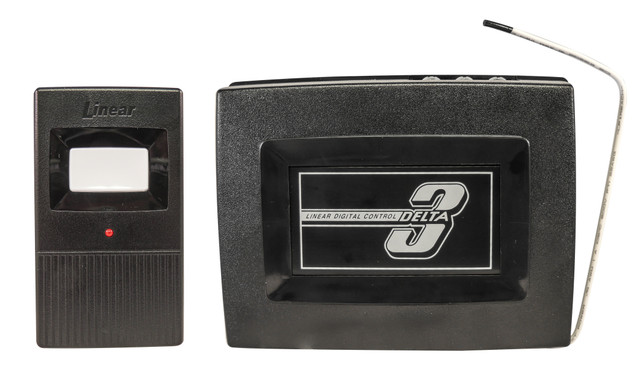 Linear Delta-3 DS Universal Receiver Set (model DNP00011) Linear Delta-3 DS Universal Receiver Set (model DNP00011)