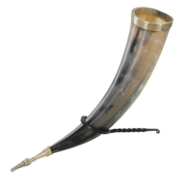 Stand with Drinking Shield Knot Horn Vessel Set Stand with Drinking Shield Knot Horn Vessel Set
