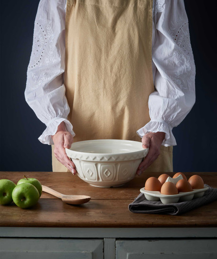 Cream Colour Mixing Bowl, 24cm / 2 Litre Cream Colour Mixing Bowl, 24cm / 2 Litre