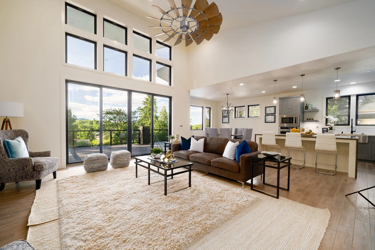 House Plan with Photo Carbondale 31-126 - Great Room