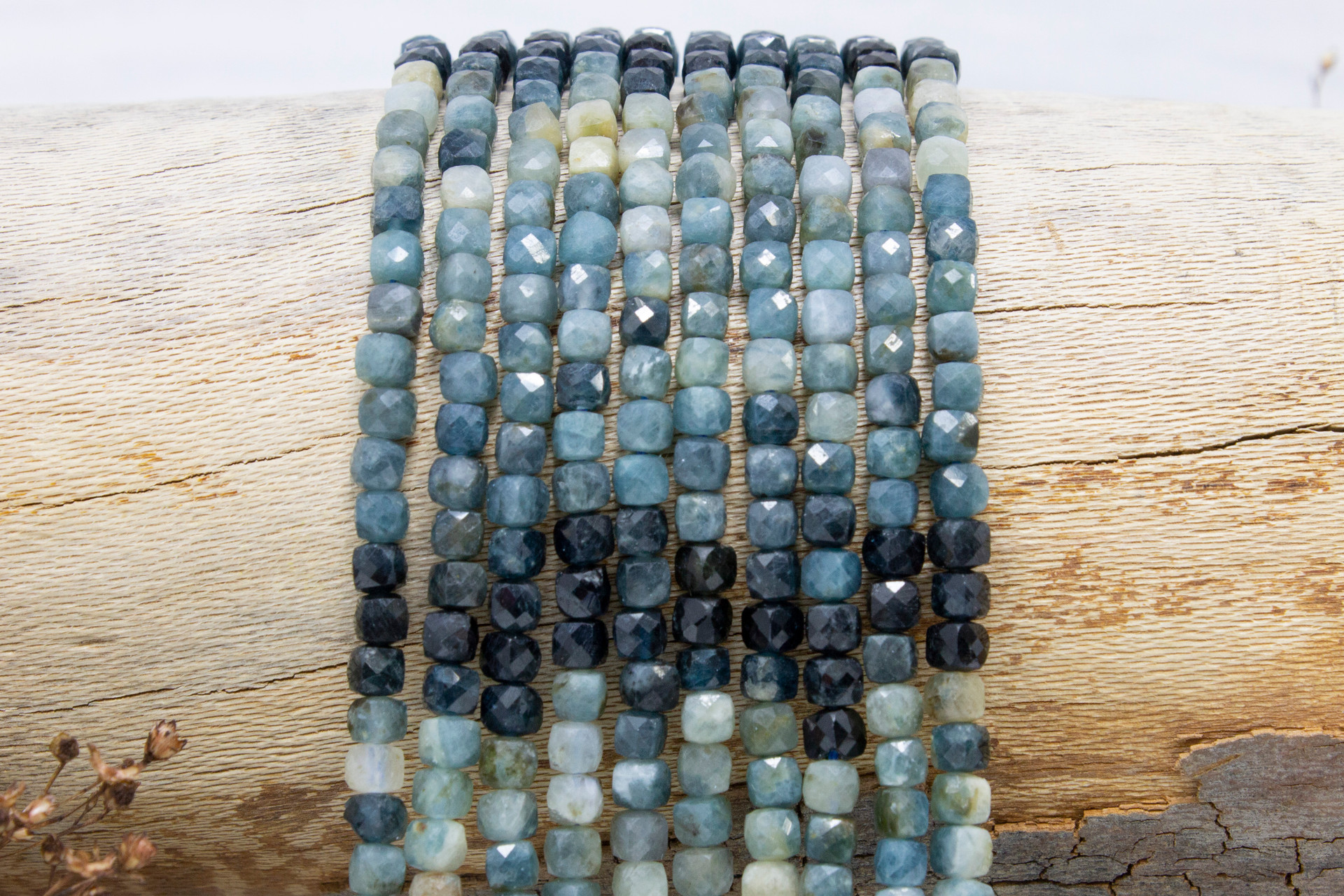 Glass Beads - Bead World Incorporated